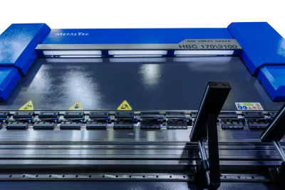 Фото MetalTec HBC 170/3200 Листогибочные гидравлические прессы с ЧПУ в интернет-магазине ToolHaus.ru