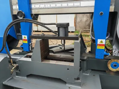 Фото MetalTec BS 350 CZ ленточнопильный станок c поворотом пильного модуля под углом до 60° в интернет-магазине ToolHaus.ru