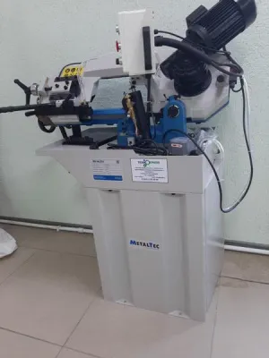 Фото MetalTec BS 170 FHE (380 V) ручной ленточнопильный станок для резки металла в интернет-магазине ToolHaus.ru