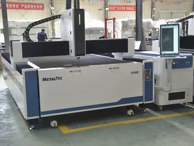 Фото MetalTec 1530C (1500W) оптоволоконный лазерный станок для резки металла с ручной сменой рабочих столов в интернет-магазине ToolHaus.ru