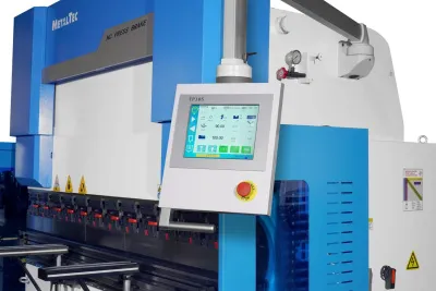 Фото MetalTec HBM 160/3200C Листогибочные гидравлические прессы с ЧПУ контроллером TP10S в интернет-магазине ToolHaus.ru